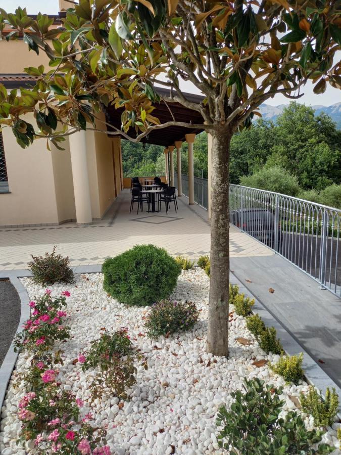 Hotel Ristorante Villa Terry Лаурия Инфериоре Екстериор снимка