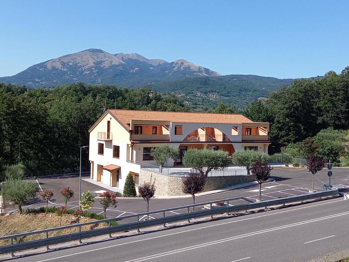 Hotel Ristorante Villa Terry Лаурия Инфериоре Екстериор снимка