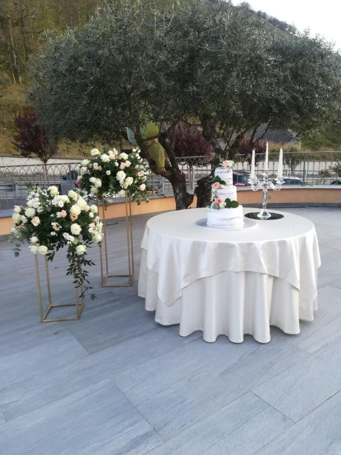 Hotel Ristorante Villa Terry Лаурия Инфериоре Екстериор снимка