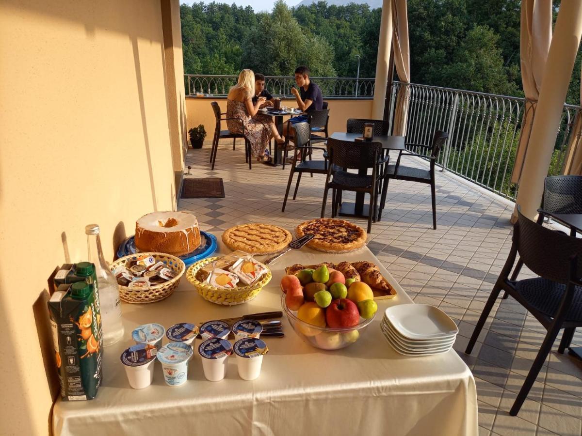 Hotel Ristorante Villa Terry Лаурия Инфериоре Екстериор снимка